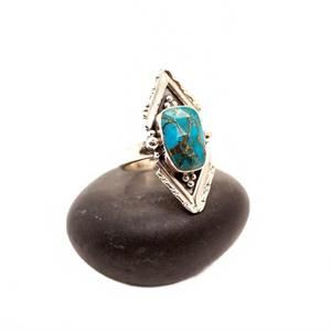 NEW BAIZAAR women's decorated point ring in turquoise